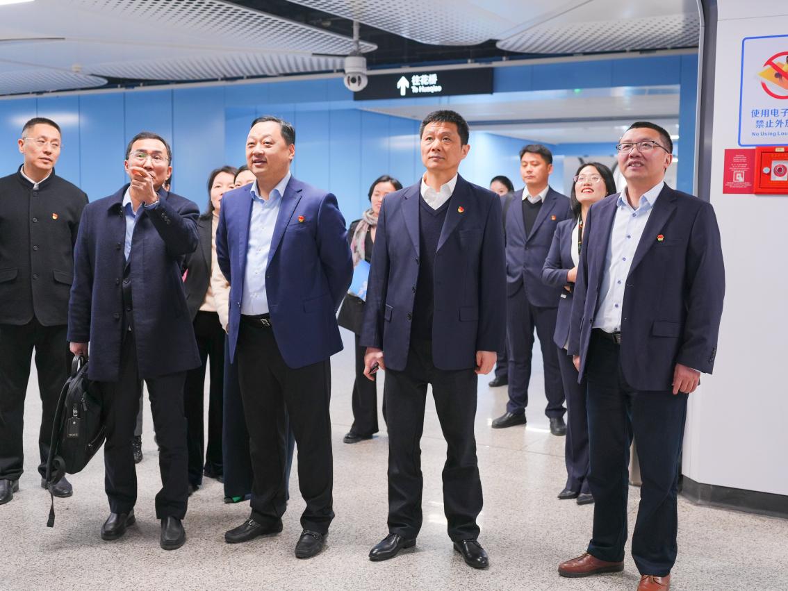 6.地铁换位跑1